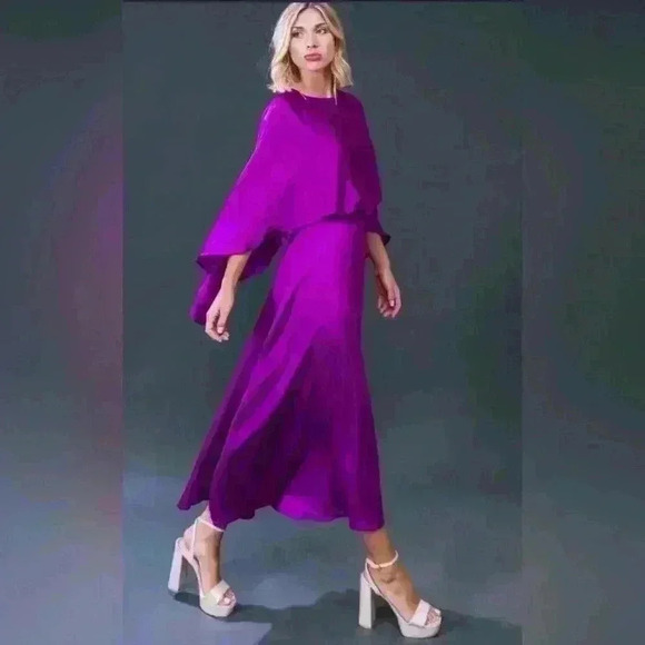 Dresses & Skirts - NWT Orchid satin midi dress